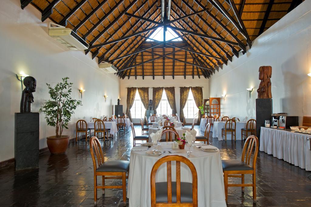 Oshakati Country酒店 外观 照片